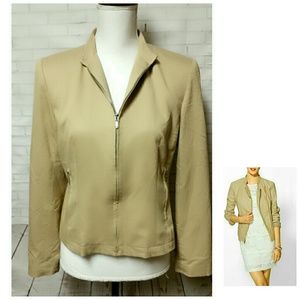 Ann Taylor Women's fitted zipper blazer Size 4